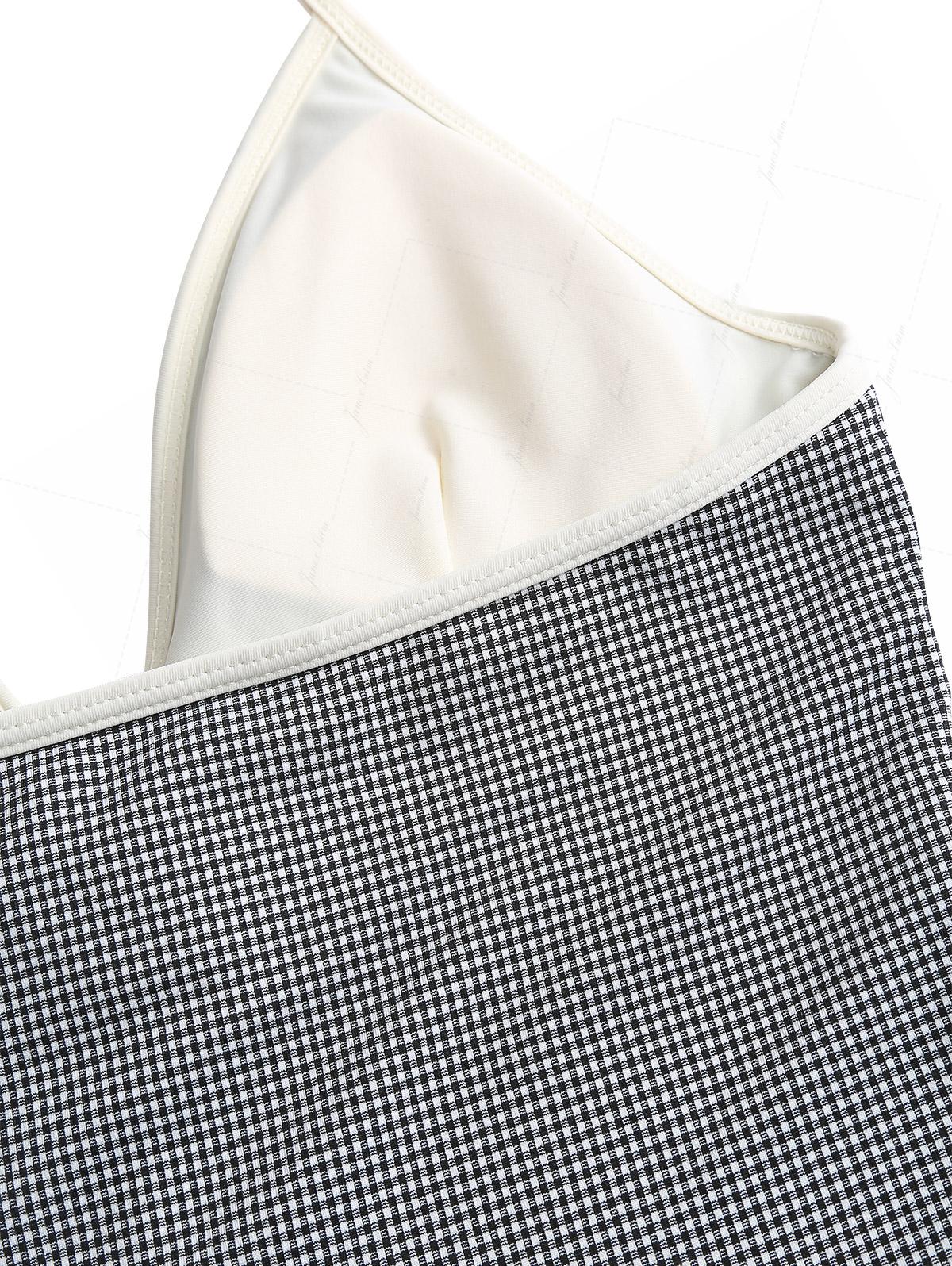 Schwarzes, kariertes Strick-Tankini-Top mit Bindeband vorne, tiefem Ausschnitt und Neckholder - Image 4