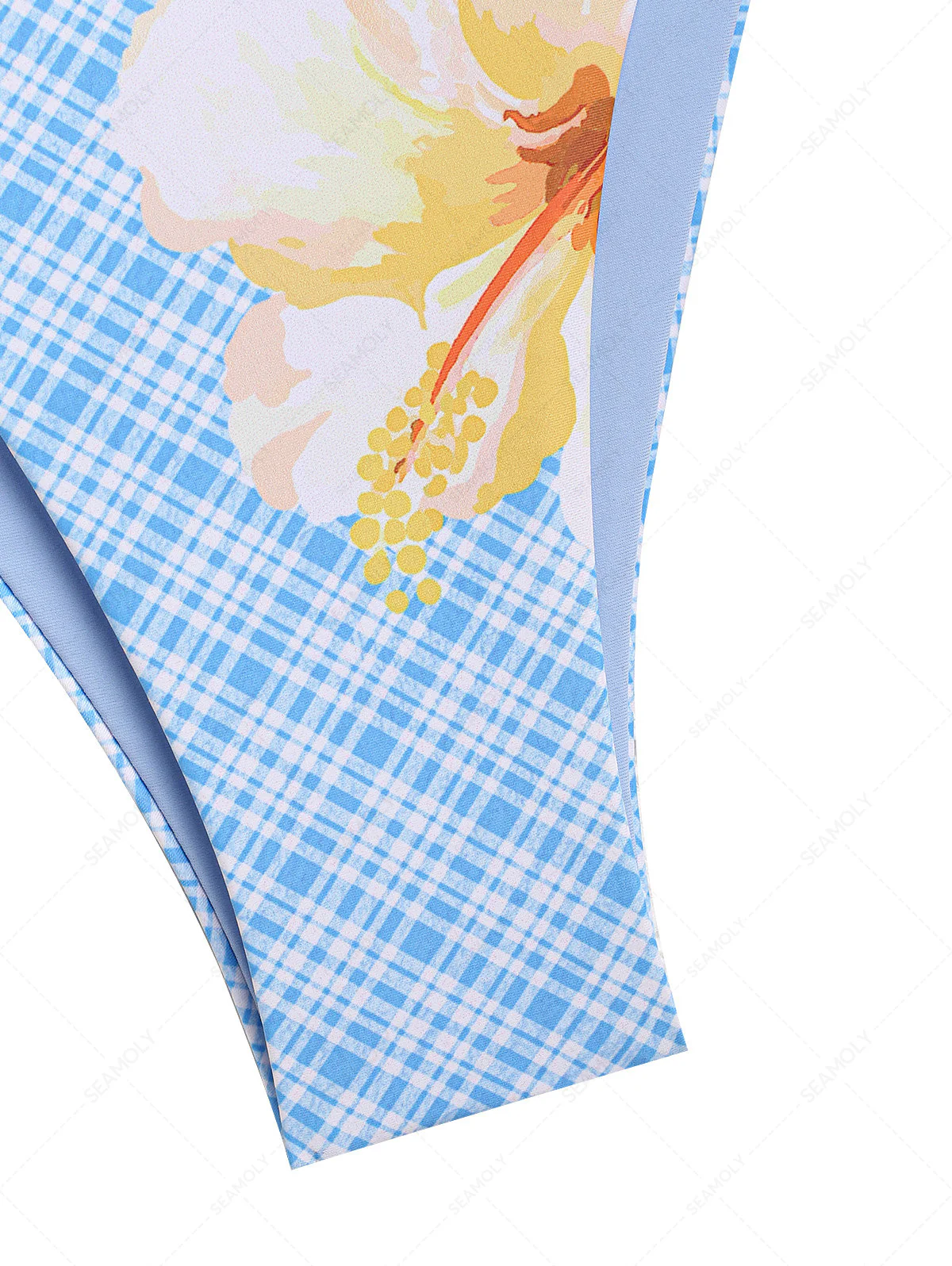 Hellblaues, kariertes Bikinihöschen mit Blumenmuster und Schleife – Hawaii-Stil - Image 4