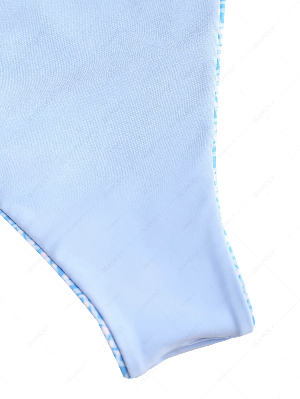 Hellblaues, kariertes Bikinihöschen mit Blumenmuster und Schleife – Hawaii-Stil - Image 5