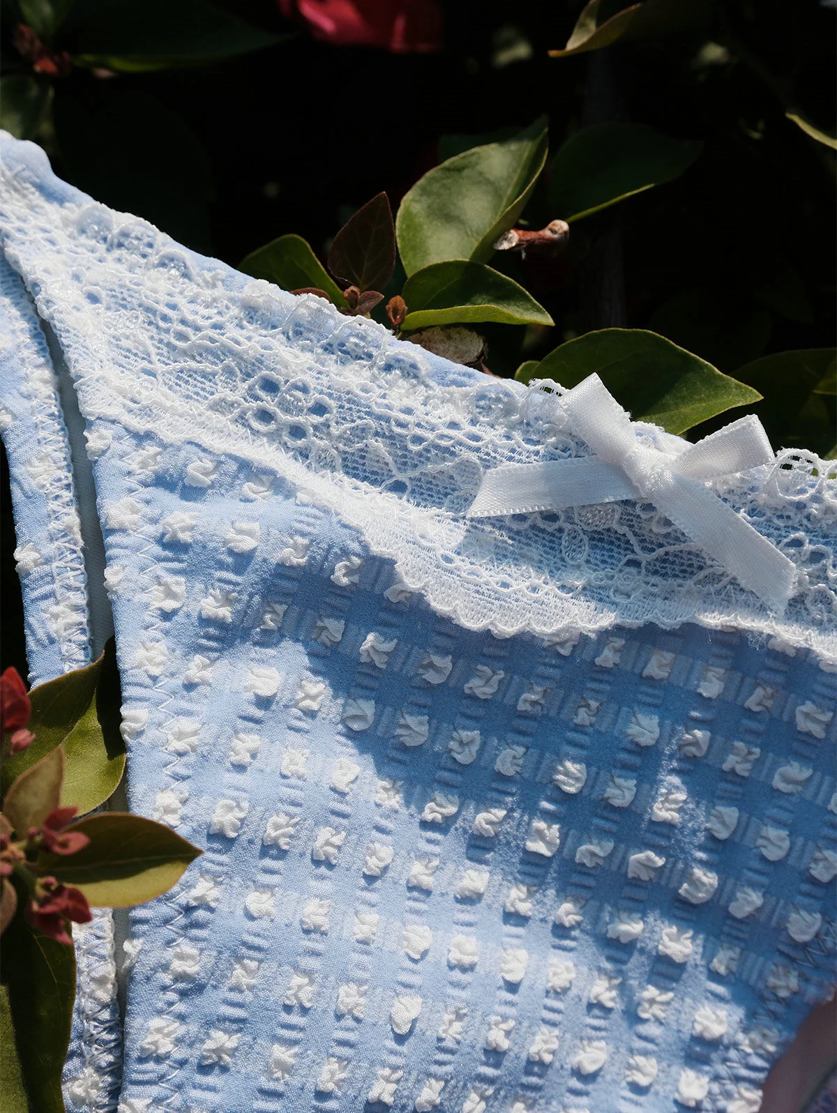 Seamolly Bikini-Set mit Vichy-Karo, strukturierter Spitze, Schleife, Neckholder, Dreiecksbindemöglichkeiten und seitlichen Bändern - Image 6