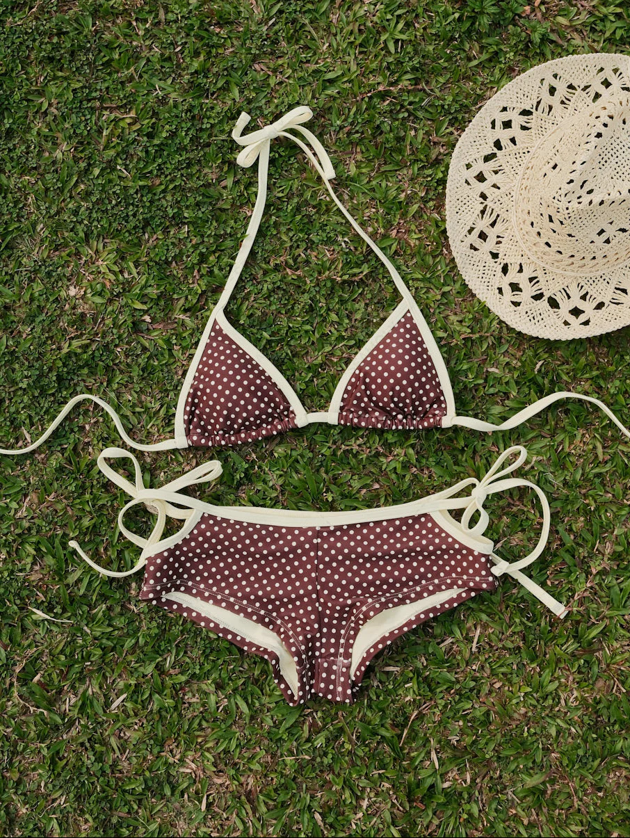 Seamolly Bikini-Set mit Polka-Dots, kontrastfarbenen Einfassungen, Cut-outs und frechen Boyshorts - Image 2