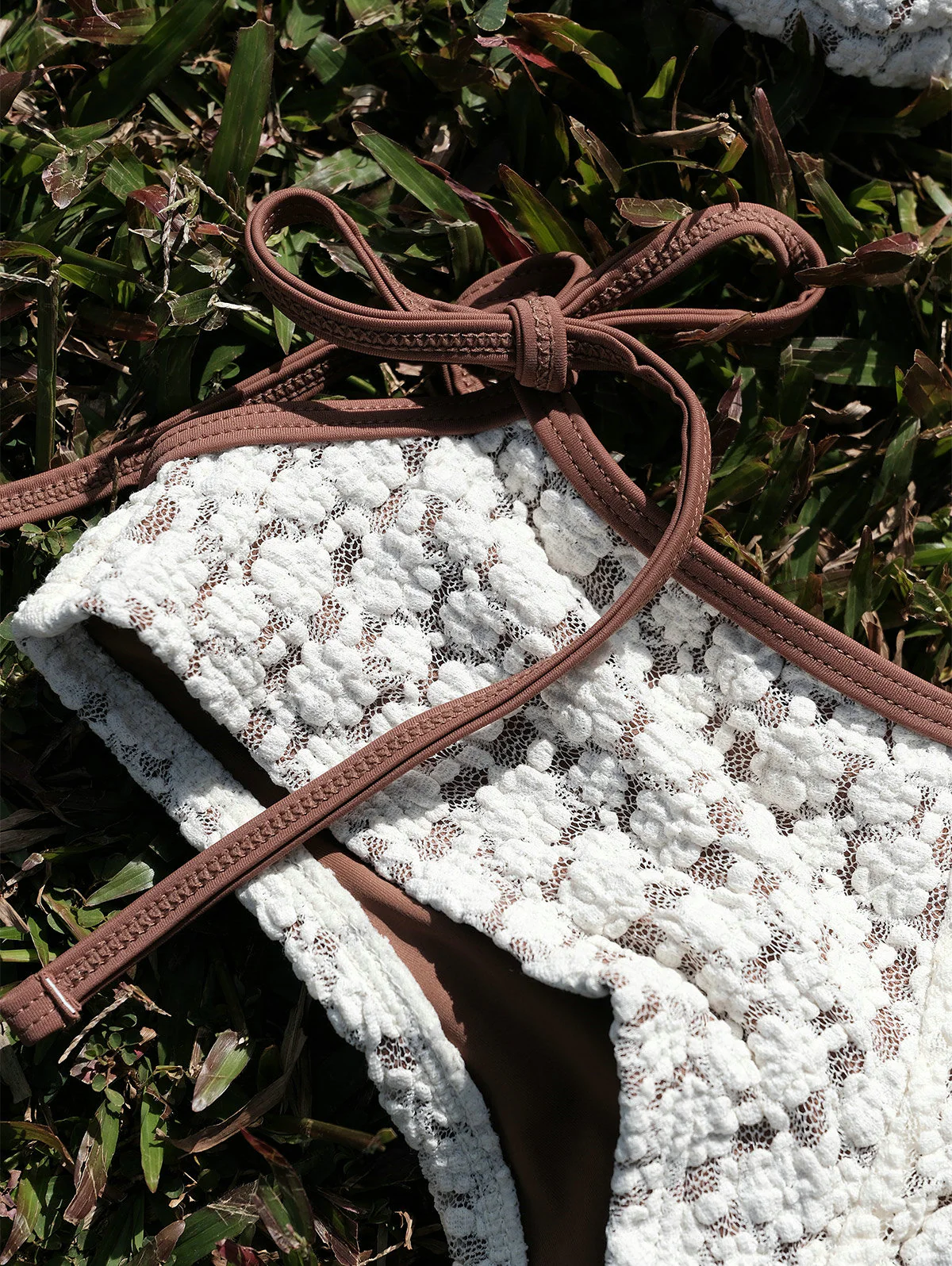 Seamolly Bikini-Set mit kontrastierender Einfassung, Spitzeneinfassung, Cut-outs und seitlichen Bindebändern - Image 4