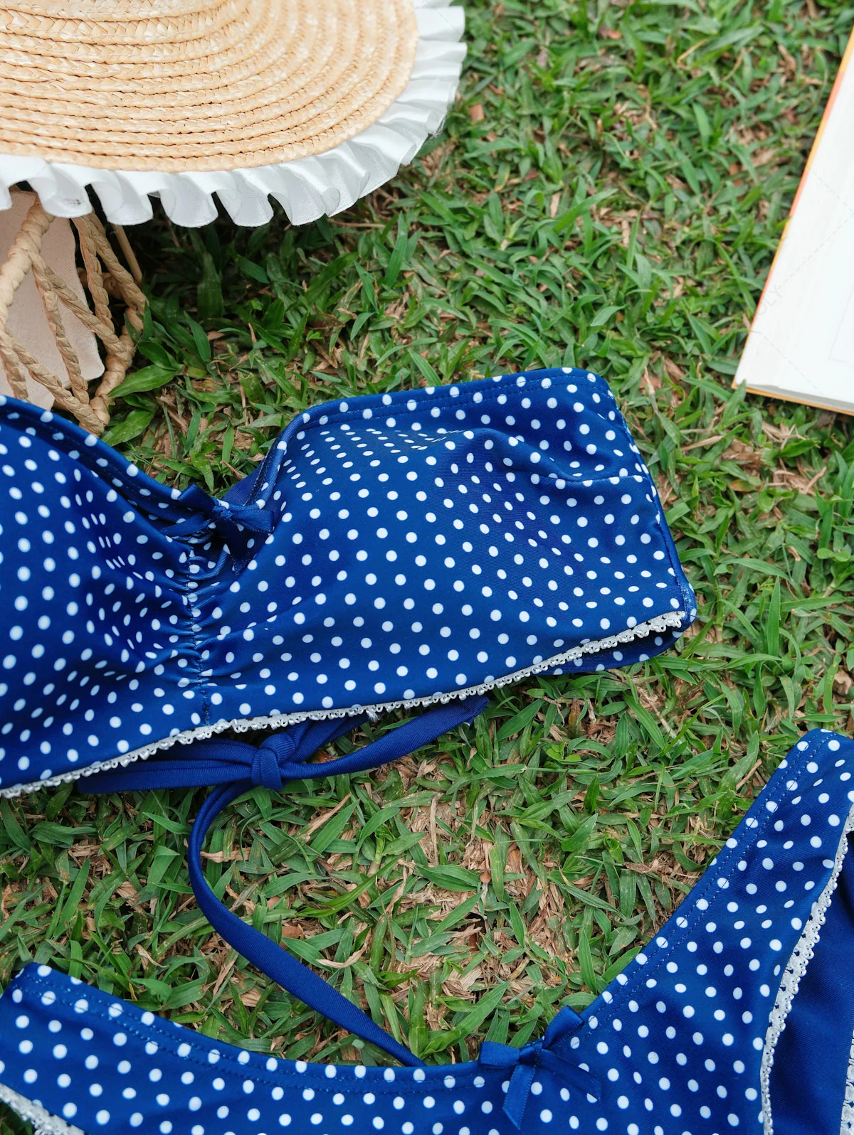 Seamolly Bandeau-Bikini-Set mit Polka Dots und Schleife, gerüscht, Schnürung am Rücken - Image 5